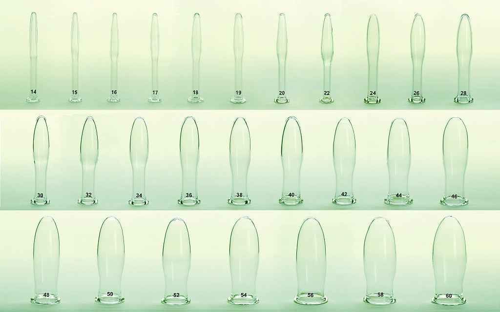 Vista general de los 27 tamaños de dilatadores FMS Theros® de vidrio de borosilicato de 14 a 60 mm