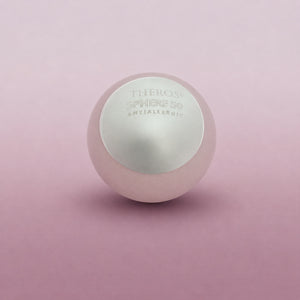 Boule de massage Theros Sphere 50 pour le massage de la prostate et du périnée, à visser sur ProstaSphere Theros® et YoniSphere Theros®. Vue : de face.