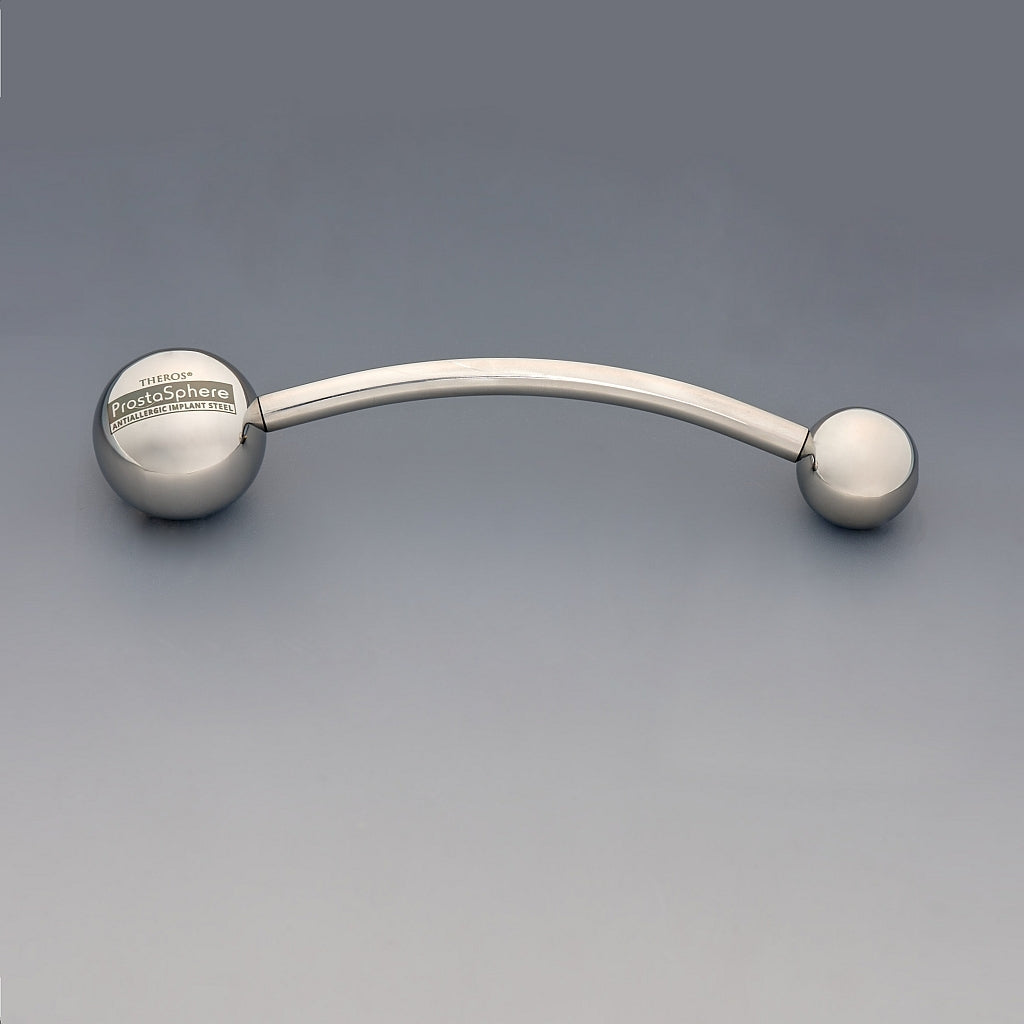 Appareil de massage ProstaSphere Theros® : dispositif ergonomique pour la prostate et le périnée, composé d’une tige légèrement incurvée avec une boule de 45 mm servant de poignée avec logo sur un côté et une sphère de massage interchangeable de 32 mm de l’autre côté. Vue de face.