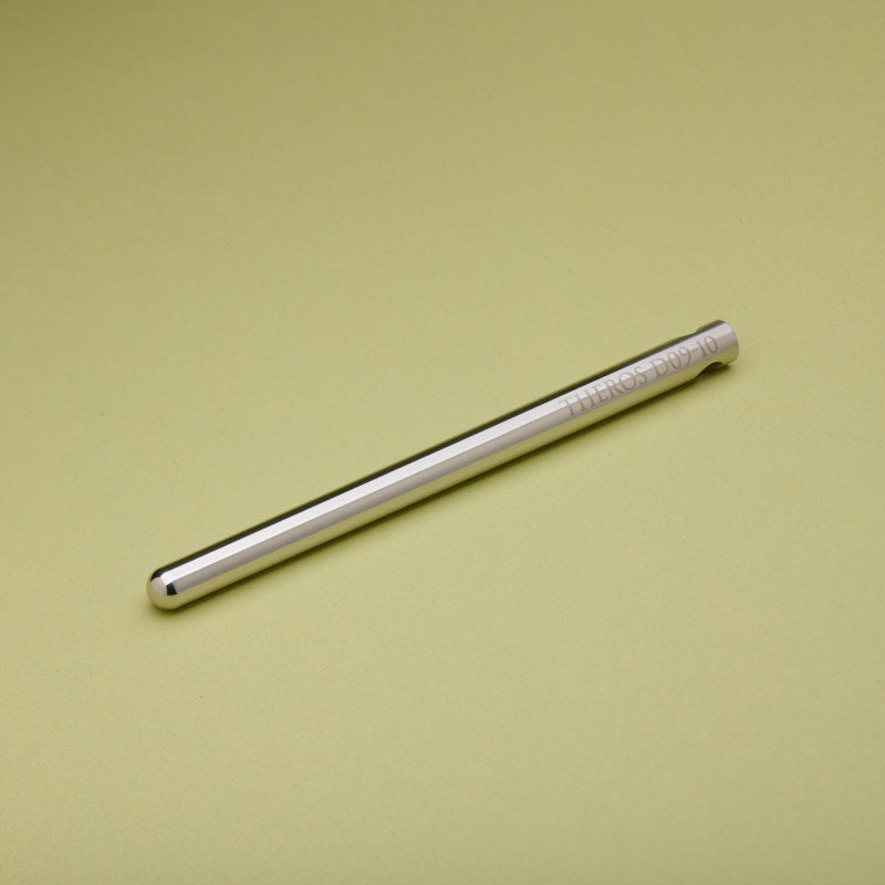 Theros Bougie Dilatoren in der Größe 9-10 mm liegend